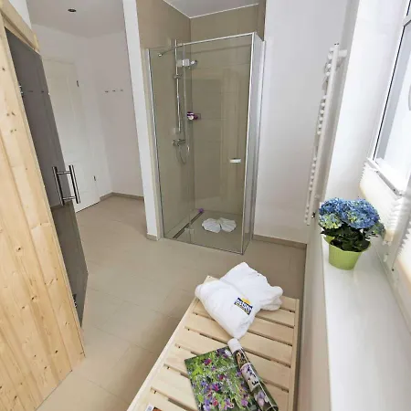 Reetperle - Mit Sauna Willa Lobbe