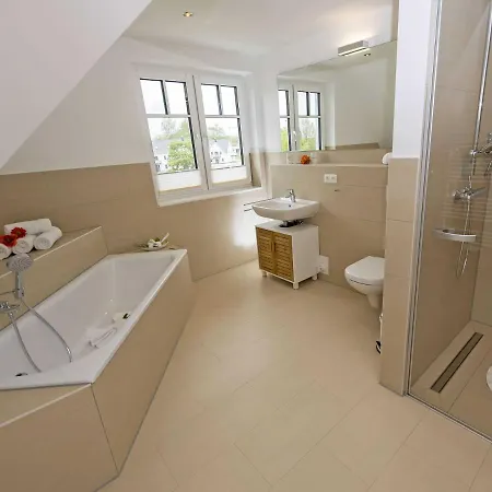 Vakantiehuis Reetperle - Mit Sauna Lobbe