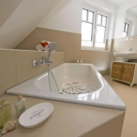 Vakantiehuis Reetperle - Mit Sauna *