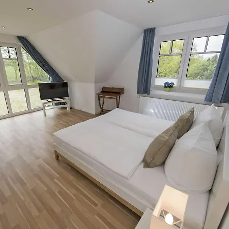 Vakantiehuis Reetperle - Mit Sauna Lobbe